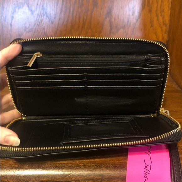 NWT-Betsey Johnson-Fruit🍒🍋🍊🍐🍓🍑Embroidered-Large Zip Around Wristlet Wallet-$58 - Picture 7 of 12